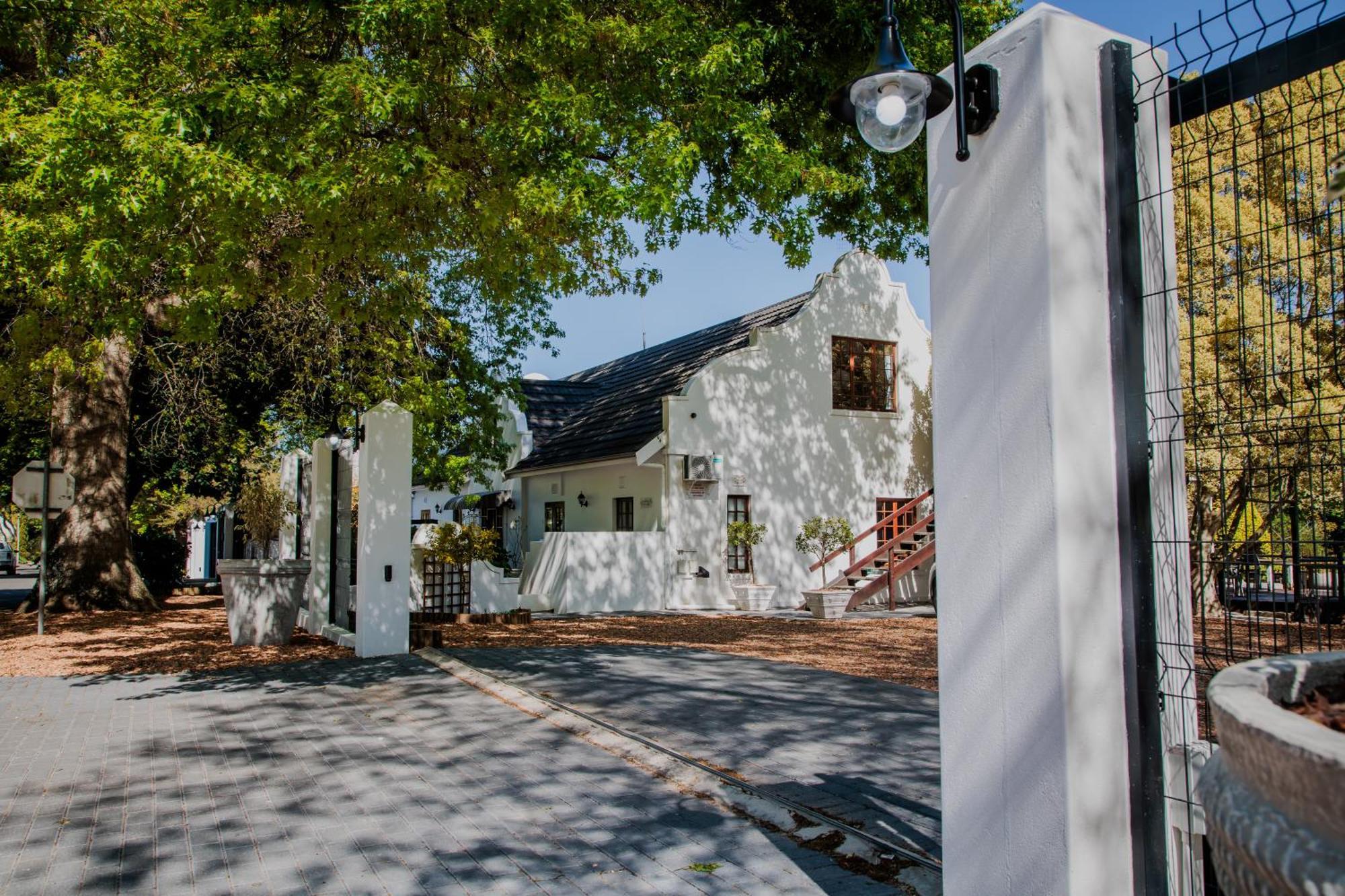 Aan De Oever Guesthouse Swellendam Dış mekan fotoğraf